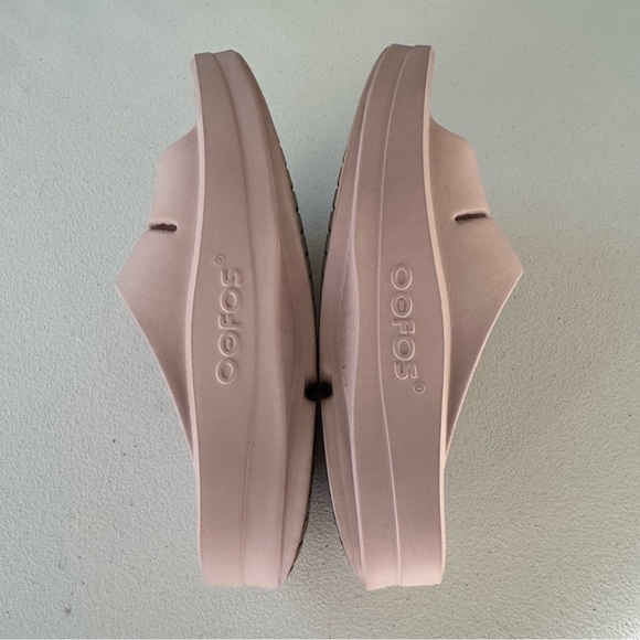 Oofos Women's Oomega Ooahh Slide Platform Sandal Pink Size 11 - Picture 6 of 9